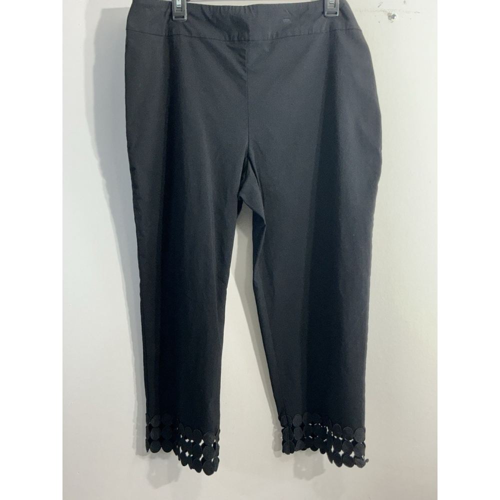 Womans JM Collections Pullon Capri Pants XL Black Embroidered Detail